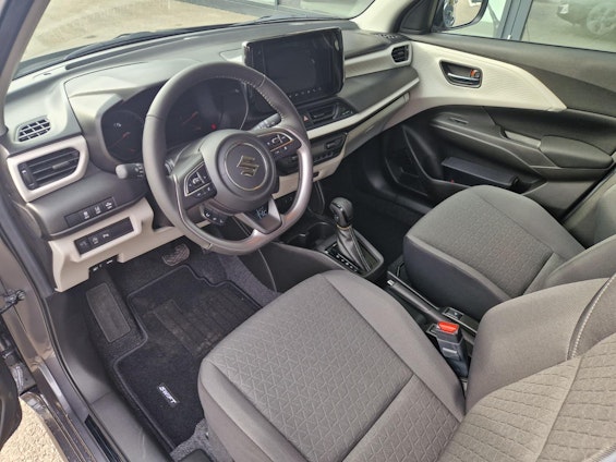 Vehicle image 8 Vehicle image 8