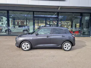 Suzuki Swift 1.2 Sakura Hybrid