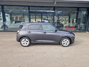 Suzuki Swift 1.2 Sakura Hybrid