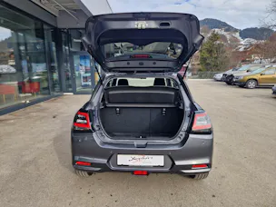 Suzuki Swift 1.2 Sakura Hybrid