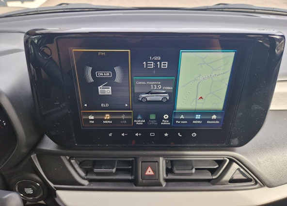 Vehicle image 14 Vehicle image 14