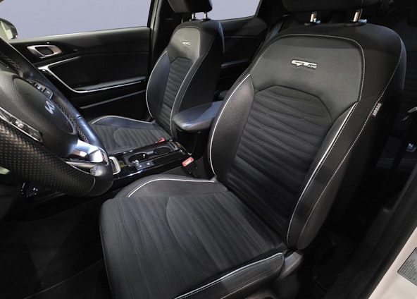 Vehicle image 8 Vehicle image 8