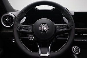 Vehicle image ALFA ROMEO Tonale 1.3 Plug-in Hybrid Sport Speciale Launch Q4