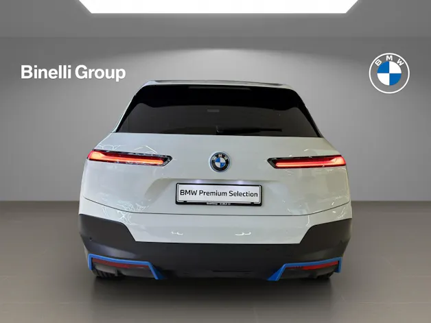 BMW iX xDrive50