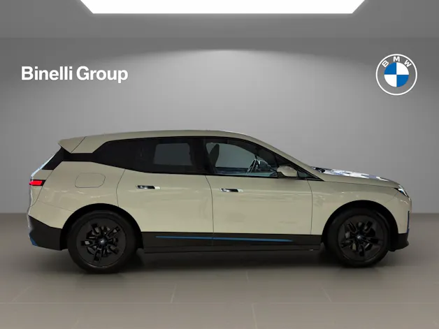 BMW iX xDrive50