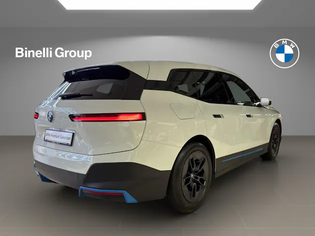 BMW iX xDrive50