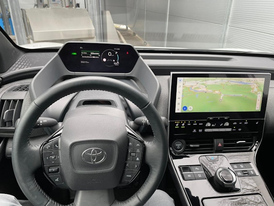 Vehicle image 8 Vehicle image 8