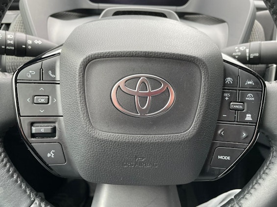 Vehicle image 9 Vehicle image 9