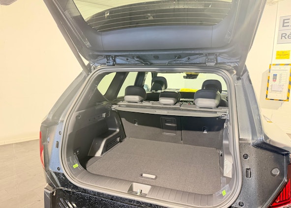 Vehicle image 2 Vehicle image 2