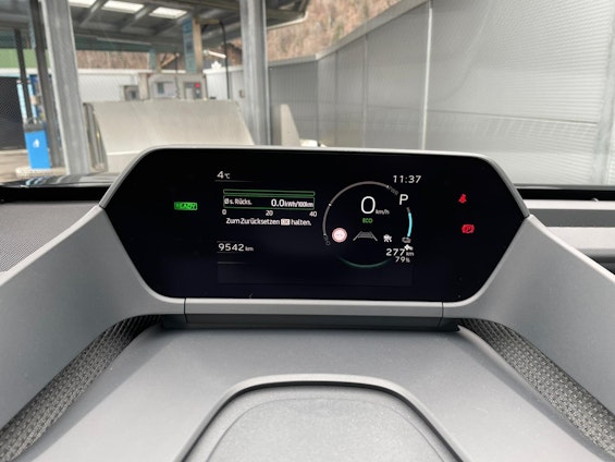 Vehicle image 9 Vehicle image 9