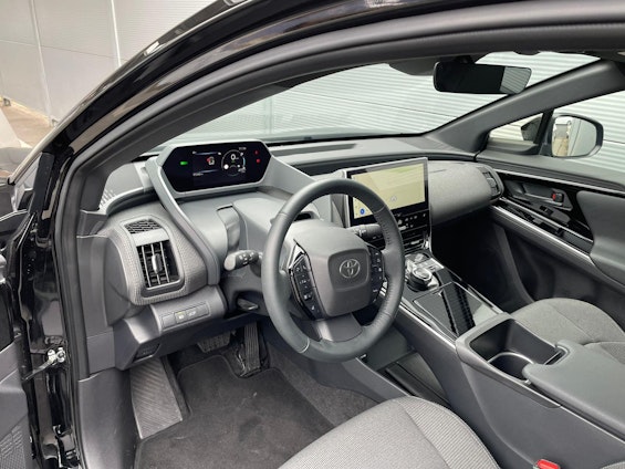 Vehicle image 7 Vehicle image 7