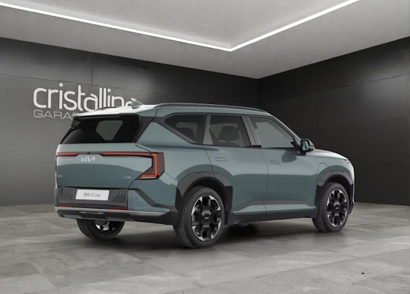 Vehicle image 3 Vehicle image 3