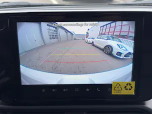 Suzuki Swift 1.2 Sakura Top Hybrid 4x4