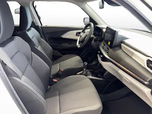 Suzuki Swift 1.2 Sakura Top Hybrid 4x4
