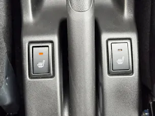 Suzuki Swift 1.2 Sakura Top Hybrid 4x4