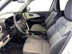 Suzuki Swift 1.2 Sakura Top Hybrid 4x4