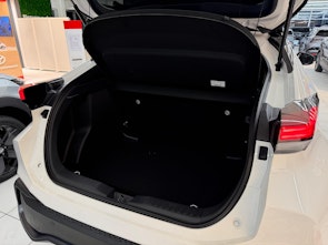 Vehicle image TOYOTA C-HR 1.8 HEV Swiss Edition