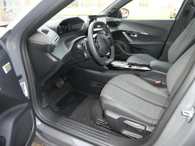 Peugeot 2008 1.2 Hybrid 145 Allure Premium
