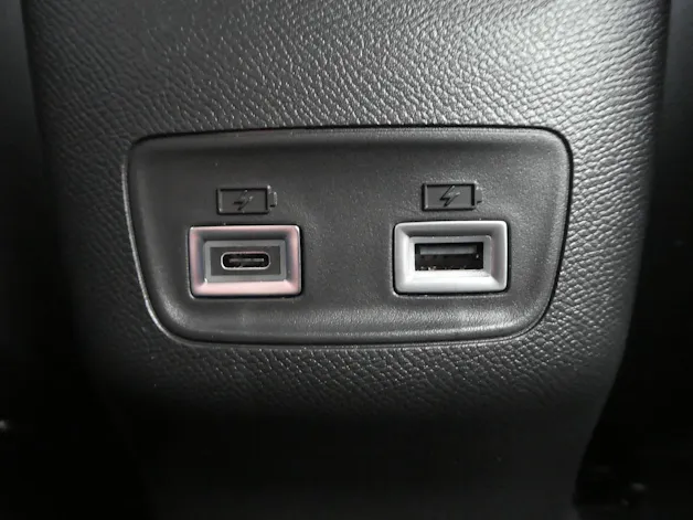 Peugeot 2008 1.2 Hybrid 145 Allure Premium