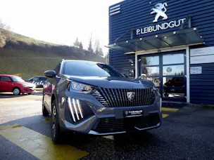 Peugeot 2008 1.2 Hybrid 145 Allure Premium