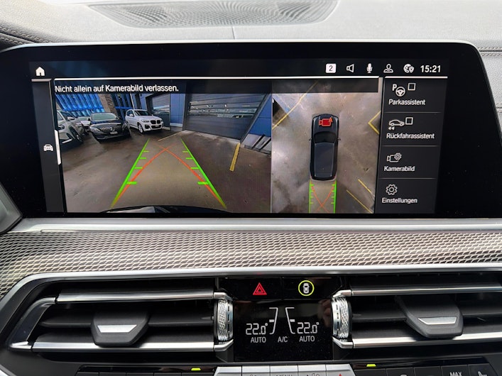 Vehicle image BMW X5