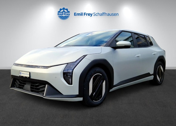 First vehicle image First vehicle image