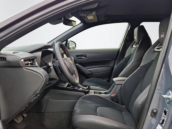 Vehicle image TOYOTA COROLLA CROSS