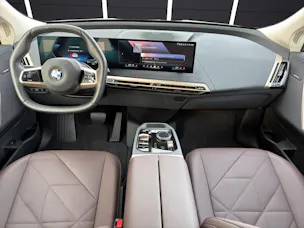 BMW iX xDrive45
