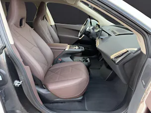 BMW iX xDrive45