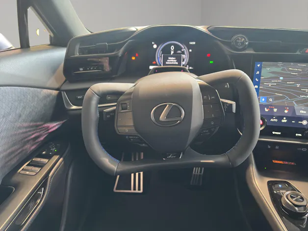 Lexus RZ 550e F Sport