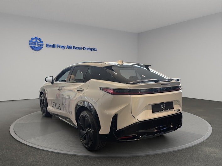 Vehicle image LEXUS RZ