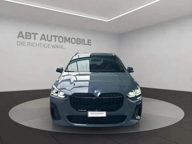 BMW 230e xDrive paddles Active Tourer