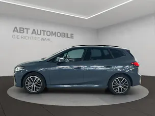 BMW 230e xDrive paddles Active Tourer