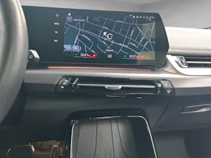 BMW 230e xDrive paddles Active Tourer