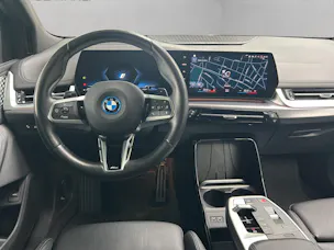 BMW 230e xDrive paddles Active Tourer