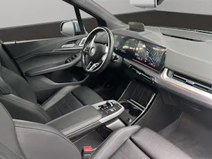 BMW 230e xDrive paddles Active Tourer