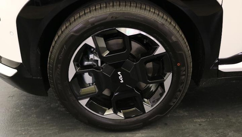 Vehicle image KIA EV5