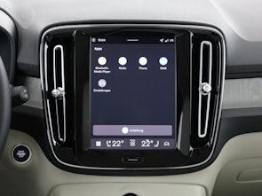 immagine del veicolo VOLVO XC40 2.0 B4 MH Ultra Dark