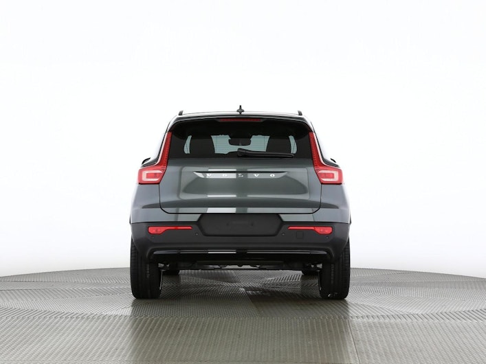 immagine del veicolo VOLVO XC40