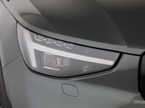 immagine del veicolo VOLVO XC40 2.0 B4 MH Ultra Dark