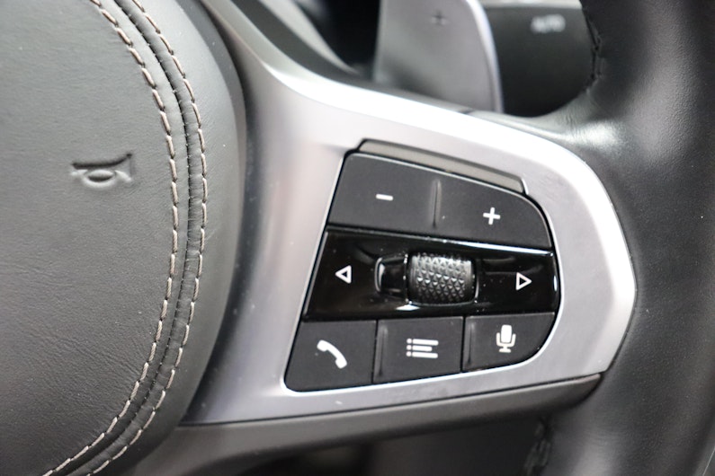 Vehicle image BMW 8 SERIES