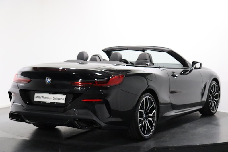 Vehicle image BMW 8 SERIES