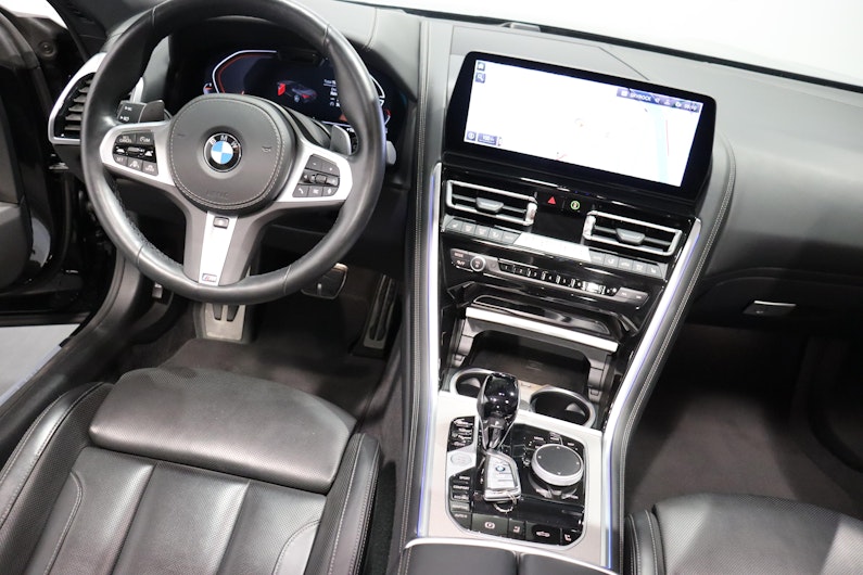 Vehicle image BMW 8 SERIES