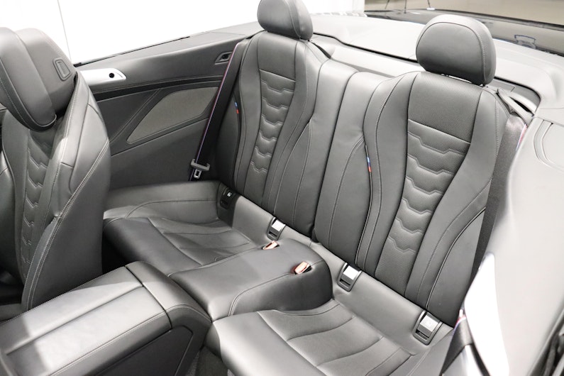 Vehicle image BMW 8 SERIES