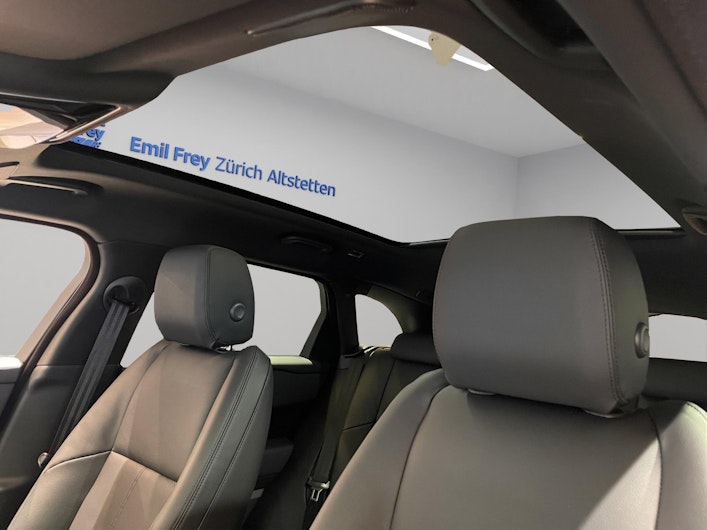 Vehicle image LAND ROVER RANGE ROVER VELAR