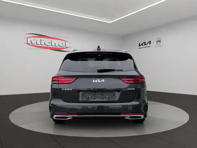 Kia Ceed SW 1.5 T-GDi MHEV GT-Line / CH Herstellergarantie bis 6.2032 / Leasing Aktion 0.99% 36 Mte.