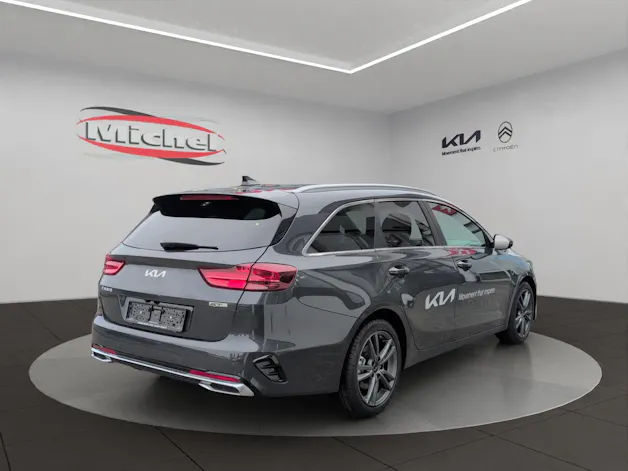 Kia Ceed SW 1.5 T-GDi MHEV GT-Line / CH Herstellergarantie bis 6.2032 / Leasing Aktion 0.99% 36 Mte.