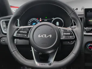 Kia Ceed SW 1.5 T-GDi MHEV GT-Line / CH Herstellergarantie bis 6.2032 / Leasing Aktion 0.99% 36 Mte.