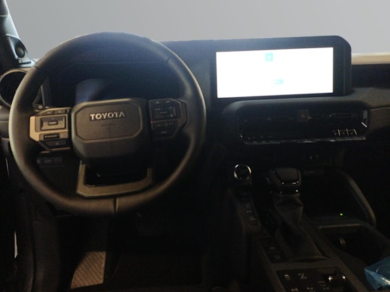 Vehicle image 6 Vehicle image 6