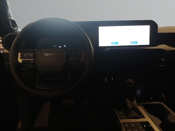 Vehicle image 7 Vehicle image 7